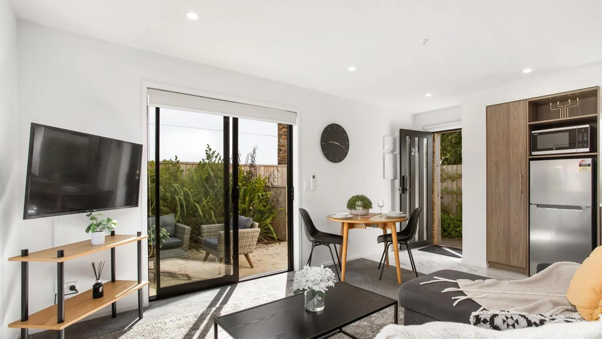 Apartment Chic City Living 1 Bdrm Sunny Warm Close Cbd Christchurch