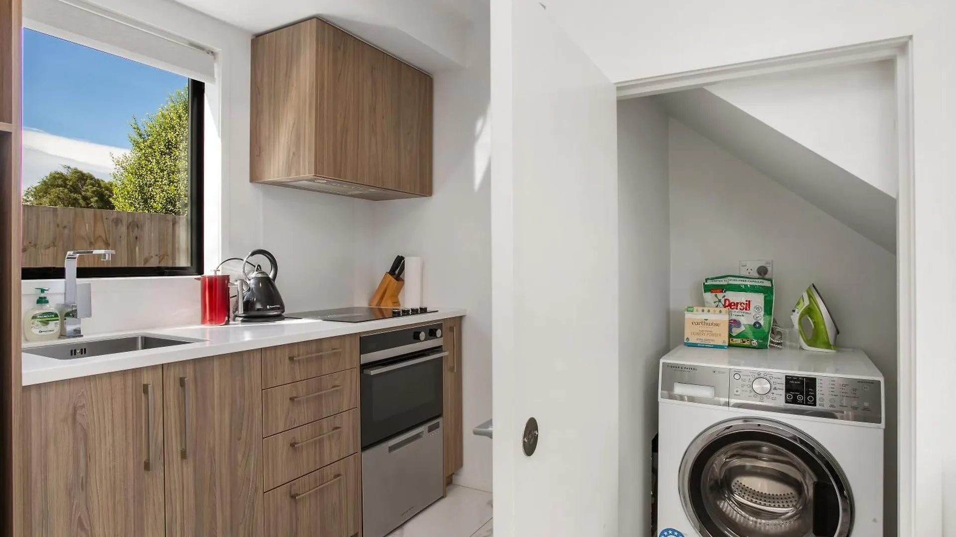 Apartment Chic City Living 1 Bdrm Sunny Warm Close Cbd Christchurch